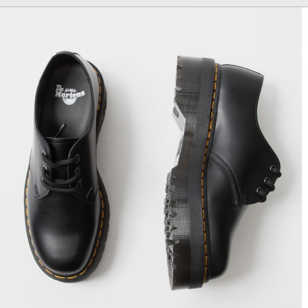 Size 9 platform Mary Jane doc martens